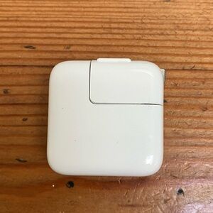 Gently Used Apple Charging Block